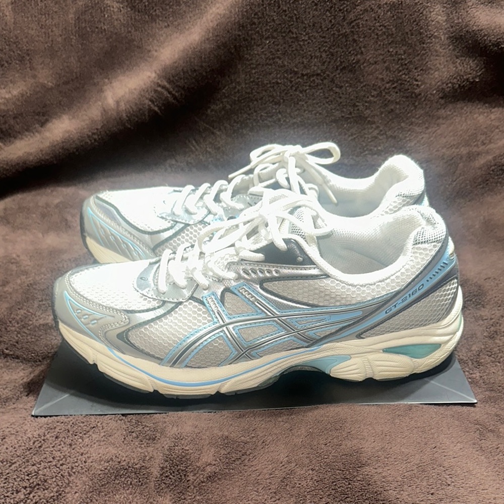 Asics Women's GT-2160 White and Blue Sneakers